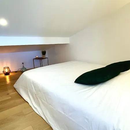 Apartment Climatise Sous Les Toits A 100m De La Place Du Capitole Toulouse