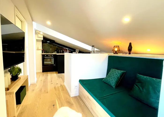 Appartement Climatisé Sous Les Toits à 100m De La Place Du Capitole *